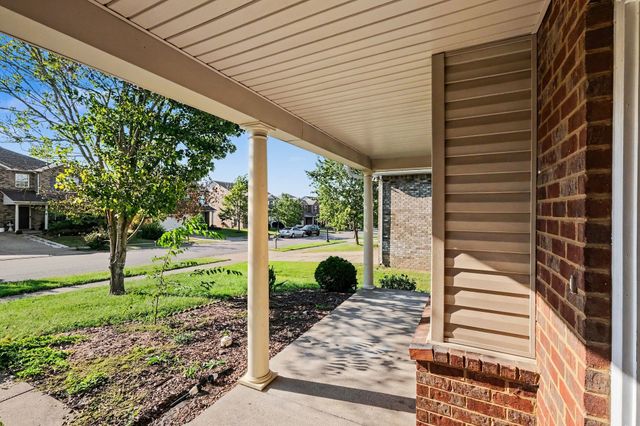 1017 Patmore Ln, Hendersonville, TN 37075