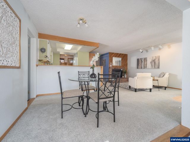 500 E Pinehurst Dr, Newberg, OR 97132