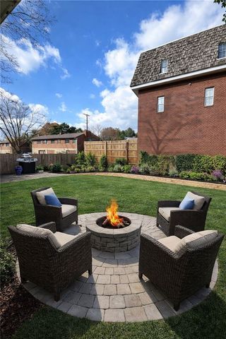 1317 Old Freeport Rd, Pittsburgh, PA 15238