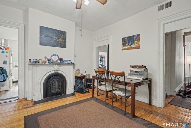 7 University Place, New Haven, CT 06511