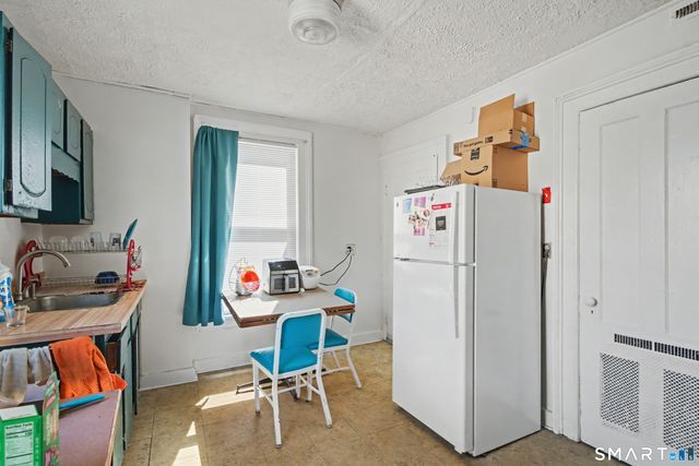 7 University Place, New Haven, CT 06511