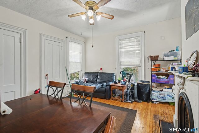 7 University Place, New Haven, CT 06511