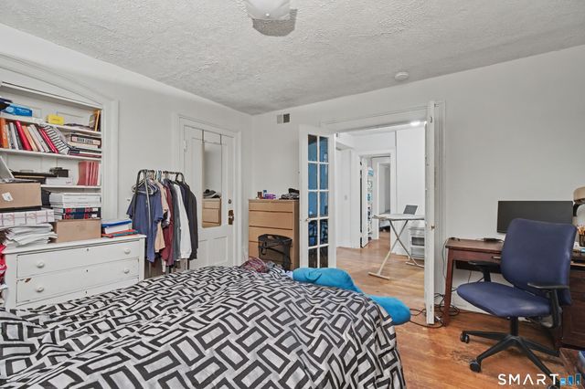 7 University Place, New Haven, CT 06511