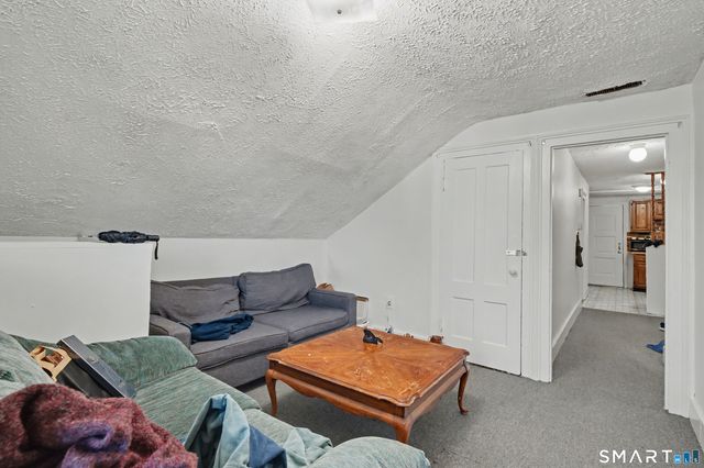7 University Place, New Haven, CT 06511