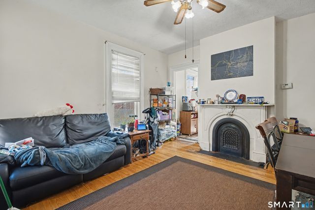 7 University Place, New Haven, CT 06511