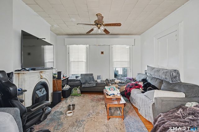7 University Place, New Haven, CT 06511