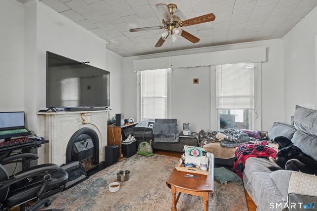 7 University Place, New Haven, CT 06511