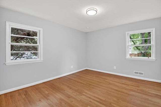6530 FAIRLAWN DR, Mclean, VA 22101
