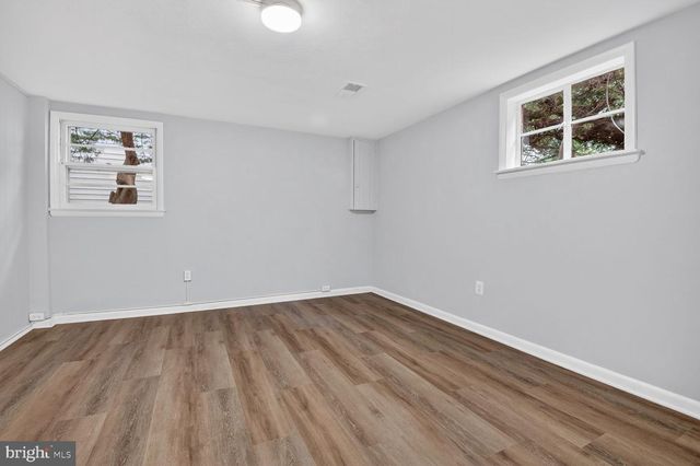 6530 FAIRLAWN DR, Mclean, VA 22101