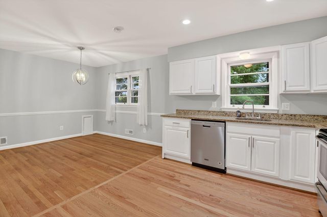 6530 FAIRLAWN DR, Mclean, VA 22101
