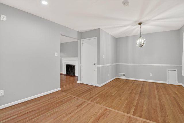 6530 FAIRLAWN DR, Mclean, VA 22101