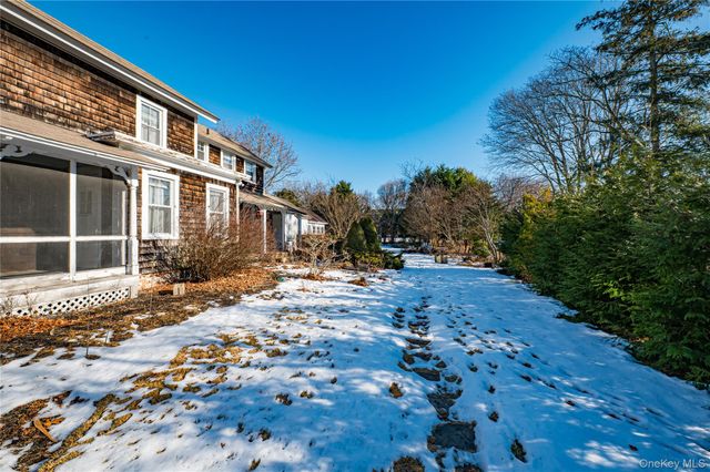 179 G Springville Road, Hampton Bays, NY 11946