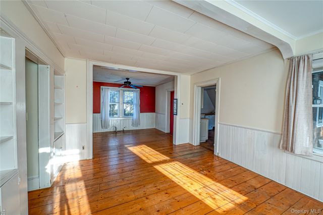 179 G Springville Road, Hampton Bays, NY 11946