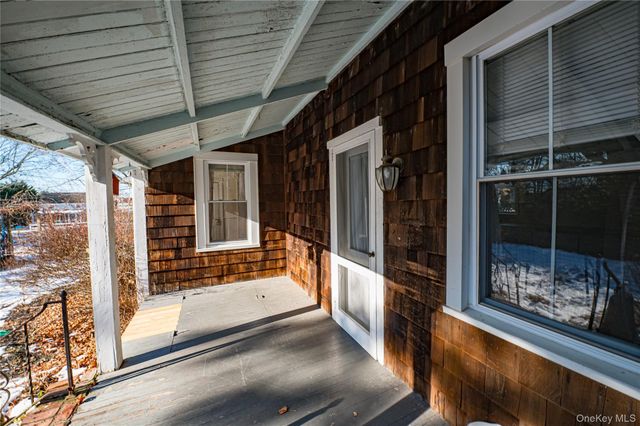 179 G Springville Road, Hampton Bays, NY 11946