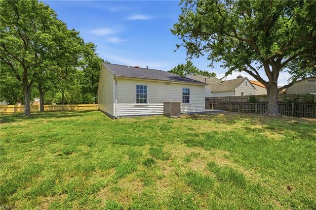 1972 Sydenham TRL, Virginia Beach, VA 23464