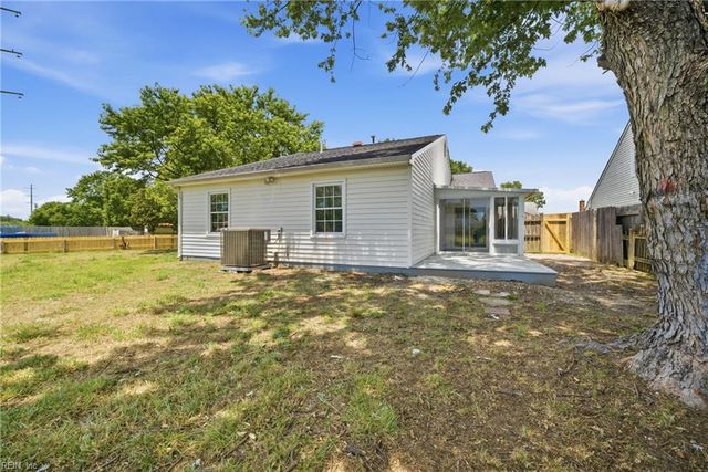 1972 Sydenham TRL, Virginia Beach, VA 23464