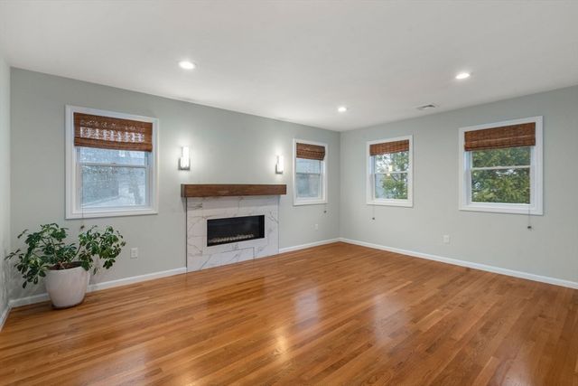 5 Derby St, Newton, MA 02465