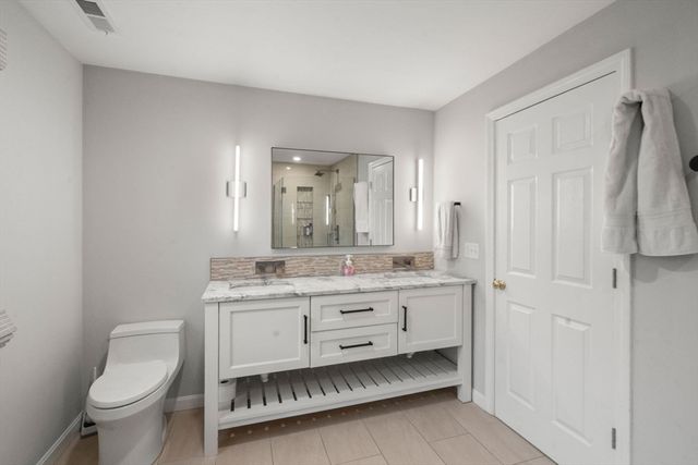 5 Derby St, Newton, MA 02465