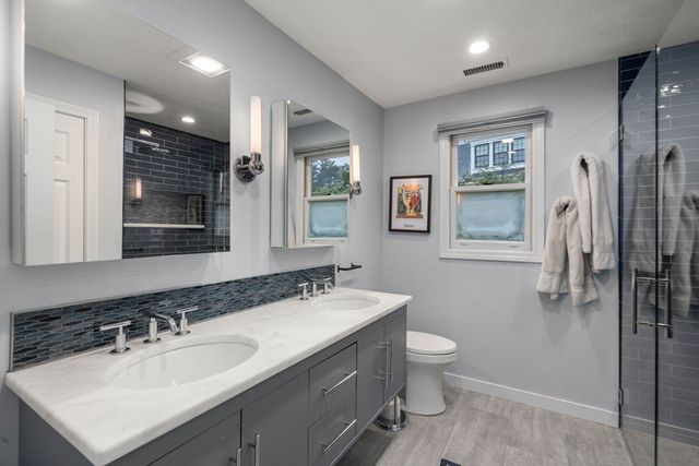 5 Derby St, Newton, MA 02465