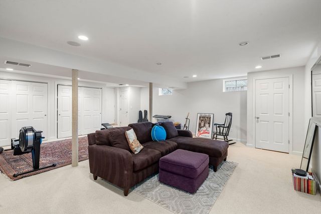 5 Derby St, Newton, MA 02465