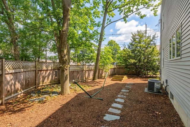 5 Derby St, Newton, MA 02465