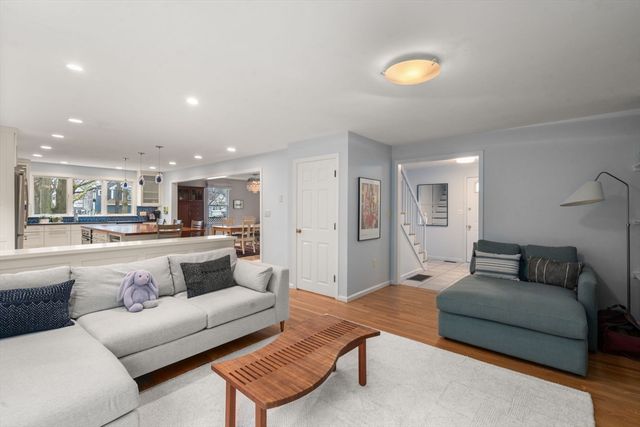 5 Derby St, Newton, MA 02465