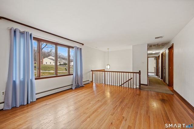 60 Roseanna Road, Southington, CT 06479