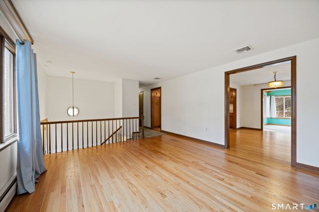 60 Roseanna Road, Southington, CT 06479