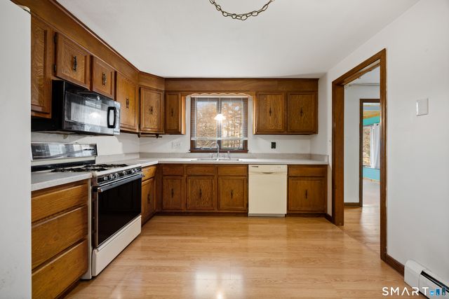 60 Roseanna Road, Southington, CT 06479