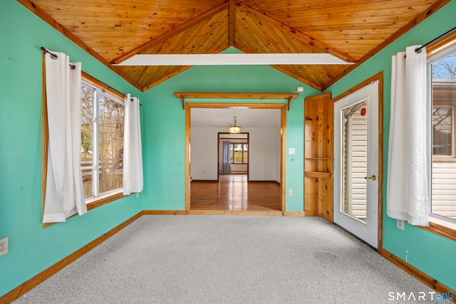 60 Roseanna Road, Southington, CT 06479