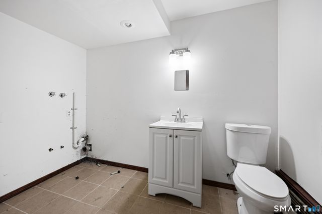 60 Roseanna Road, Southington, CT 06479