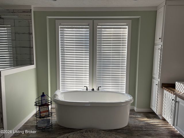 236 Lynwood Dr, Clarkson, KY 42726