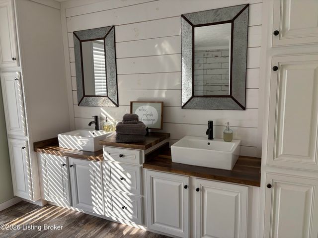 236 Lynwood Dr, Clarkson, KY 42726