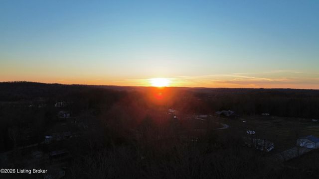 236 Lynwood Dr, Clarkson, KY 42726