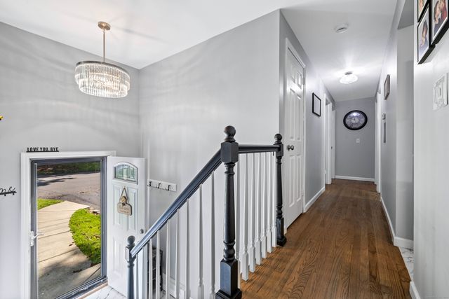3 Parkwood Drive, Ledyard, CT 06335
