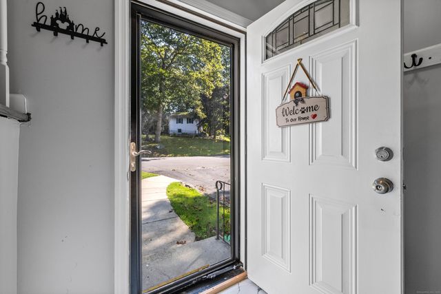 3 Parkwood Drive, Ledyard, CT 06335