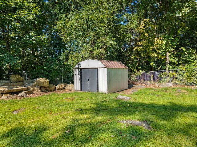 3 Parkwood Drive, Ledyard, CT 06335