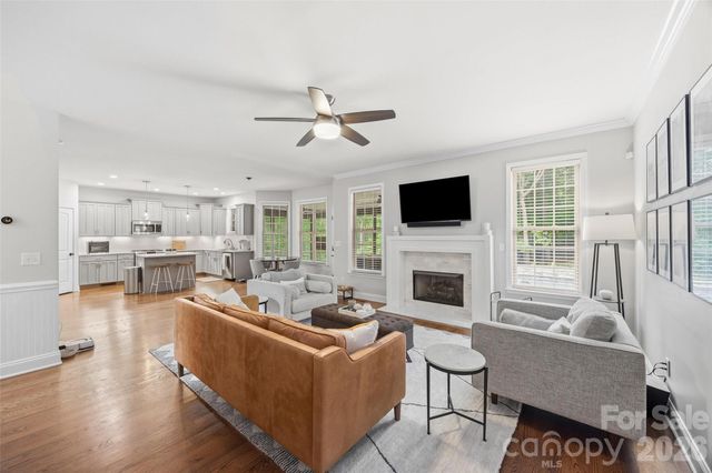 2019 Windrow Wood Court, Matthews, NC 28105