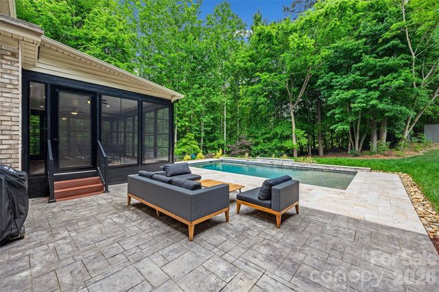 2019 Windrow Wood Court, Matthews, NC 28105