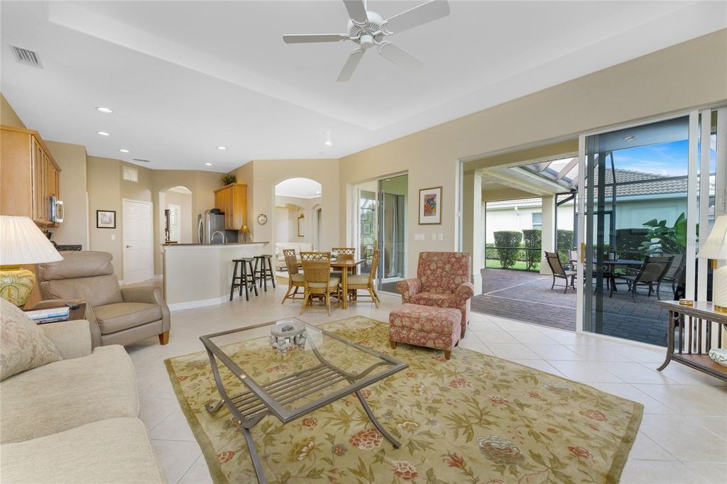 Image 18 of property listing at 138 MONTELLUNA DRIVE, North Venice, FL 34275