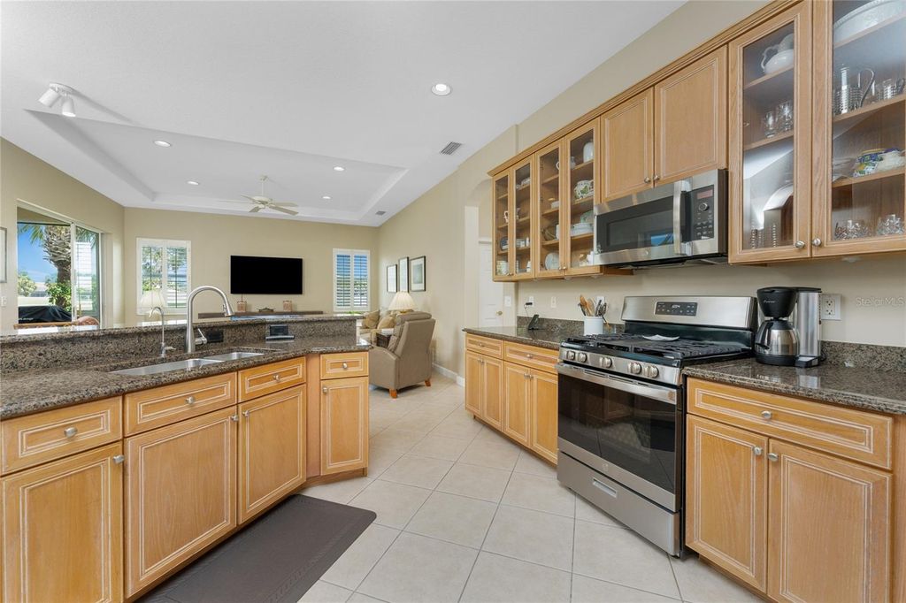 Image 25 of property listing at 138 MONTELLUNA DRIVE, North Venice, FL 34275