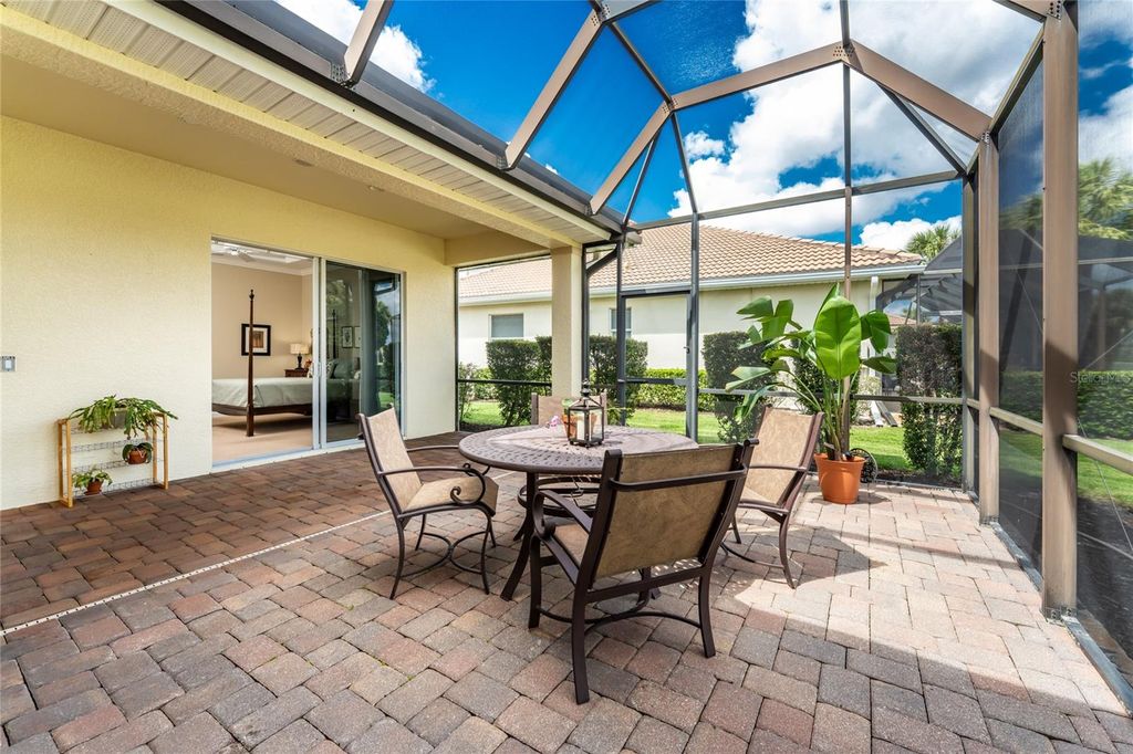 Image 48 of property listing at 138 MONTELLUNA DRIVE, North Venice, FL 34275