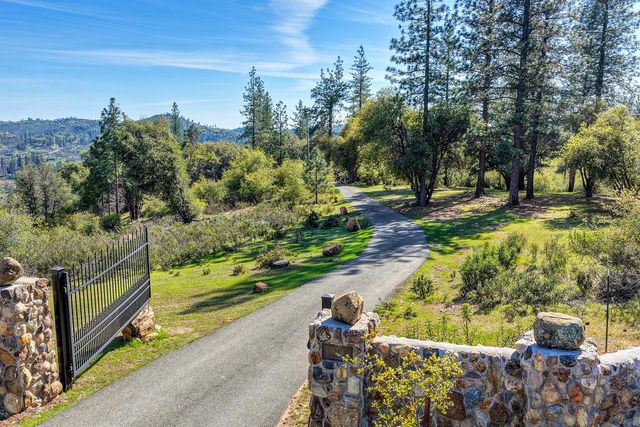 19736 Jesus Maria, Mokelumne Hill, CA 95245