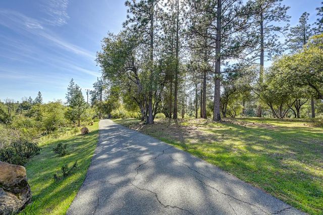 19736 Jesus Maria, Mokelumne Hill, CA 95245