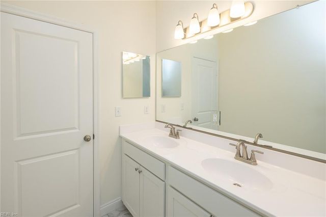 2011 Carroll Brinkley WAY, Suffolk, VA 23434
