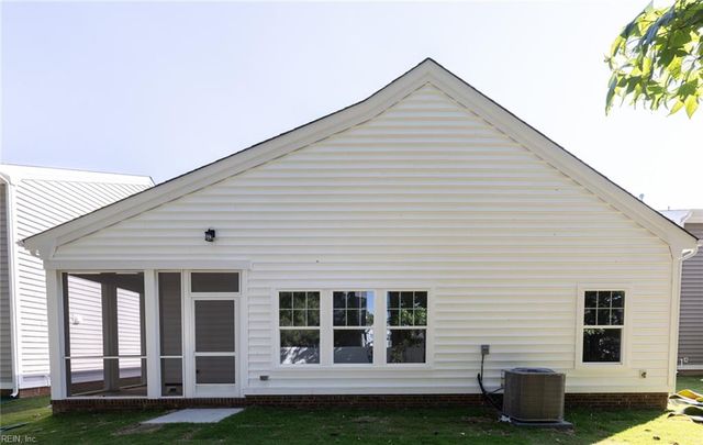 2011 Carroll Brinkley WAY, Suffolk, VA 23434