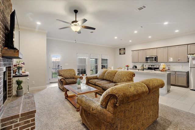 2401 Southridge Lane, Sherman, TX 75092