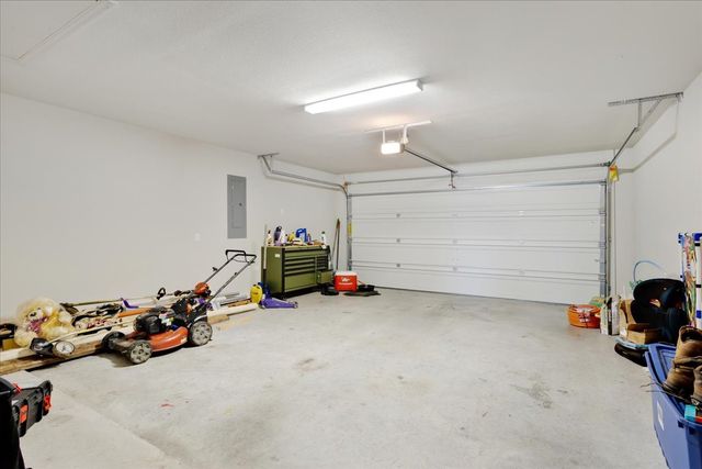 2401 Southridge Lane, Sherman, TX 75092