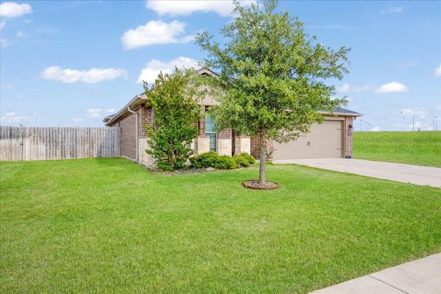 2401 Southridge Lane, Sherman, TX 75092