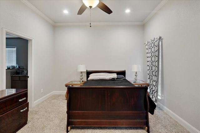 2401 Southridge Lane, Sherman, TX 75092